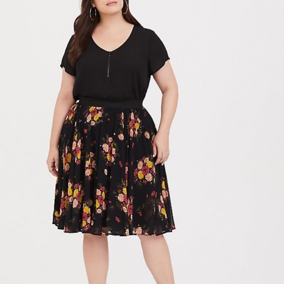 torrid Tops - NWT Torrid Black Zip Georgette Blouse